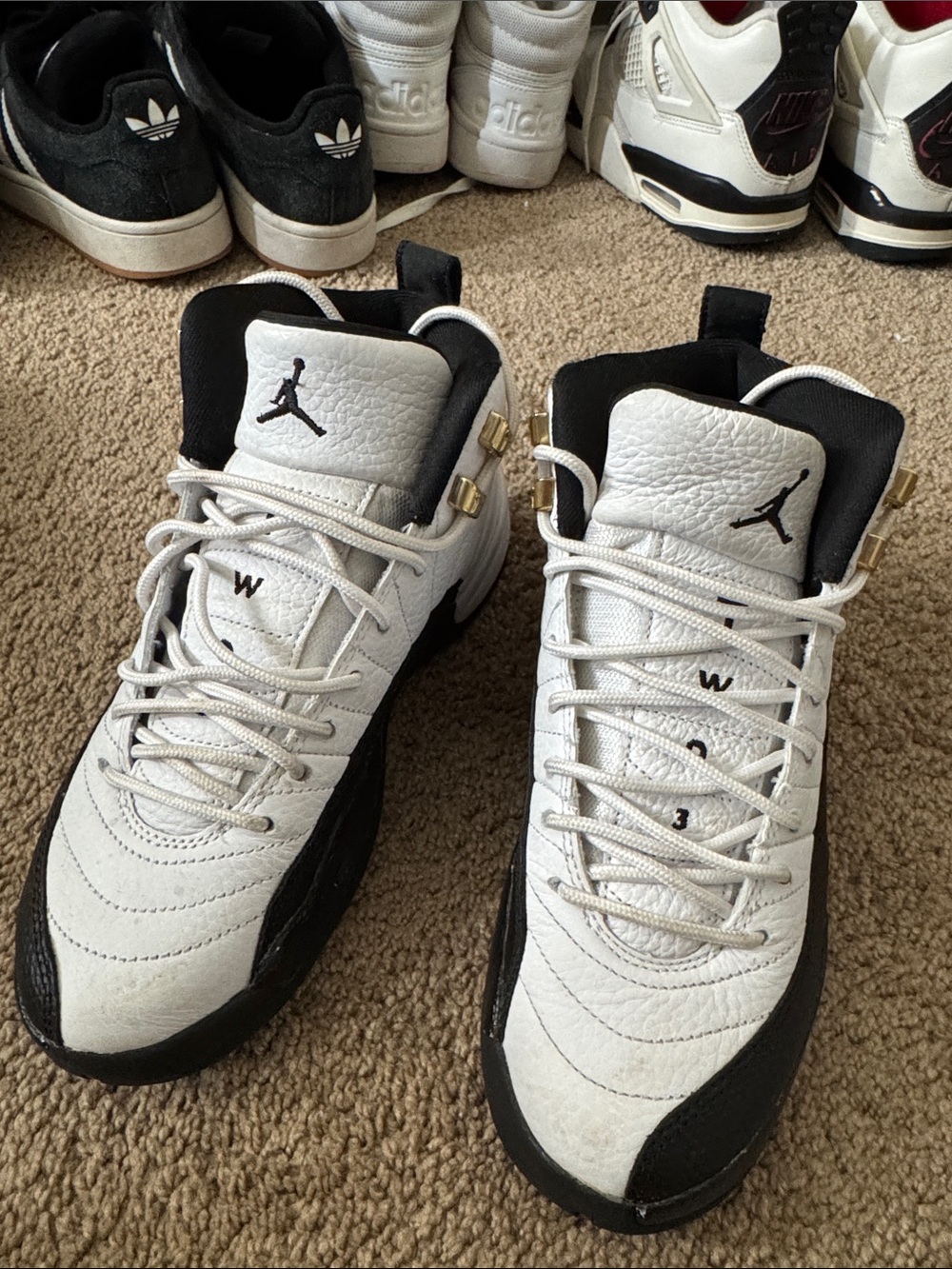 Jordan Kids Mid-Top Sneakers in White, Black & Gold